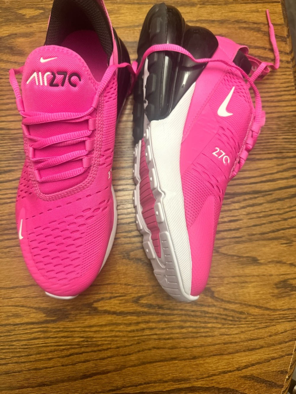 NEW!!! Nike Hot Pink Air 270 7Y - Picture 3 of 5